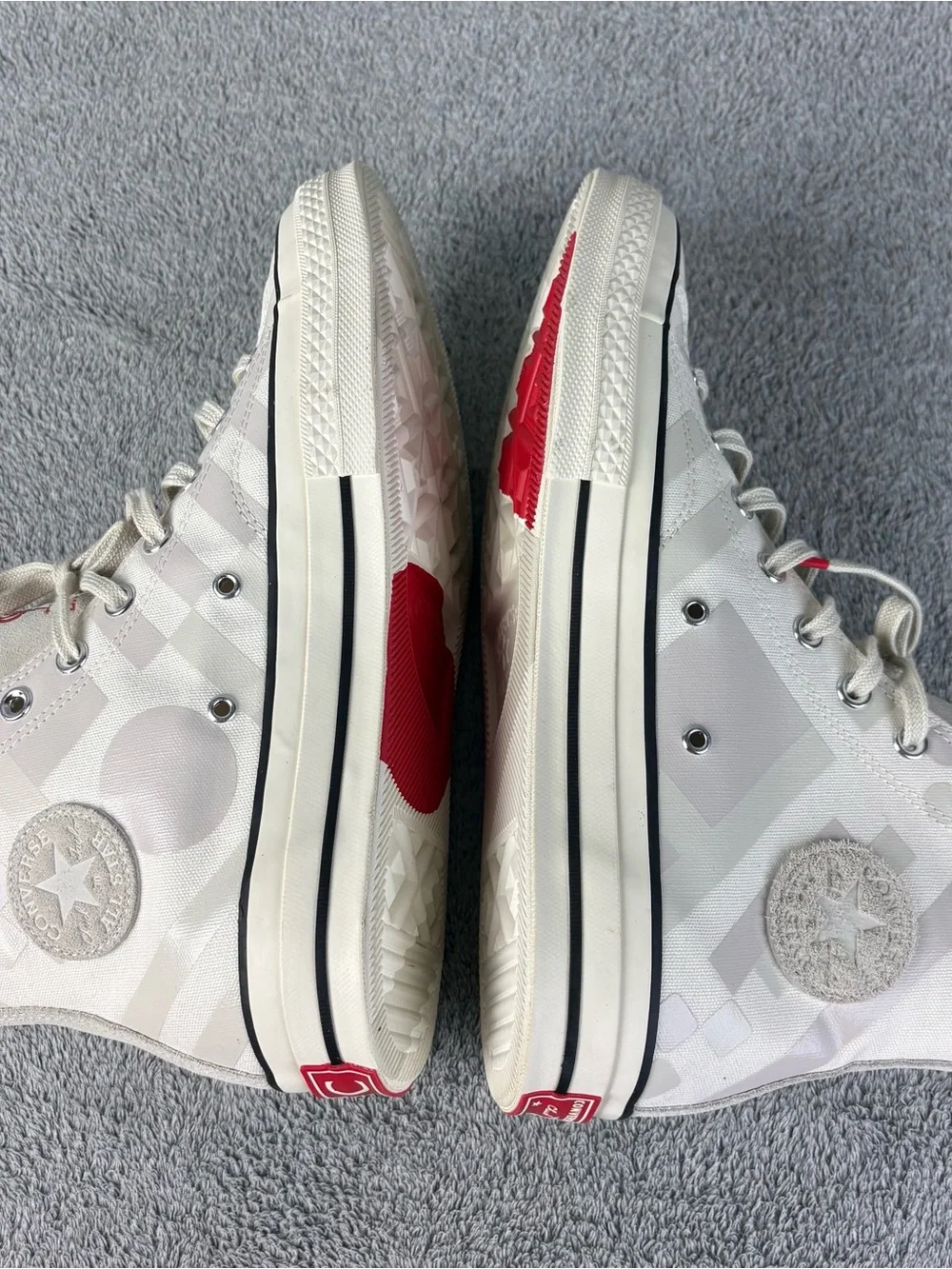 Size US 10.5 UK 9.5 Liverpool F.C. x Converse Chuck 70 High Anfield Stadium - Picture 3 of 16